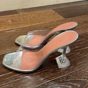Amina muaddi clear lupitas size 37